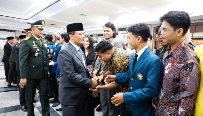 Di Sumpah Pemuda Ke-97, Gubernur Luthfi Ajak Pemuda Jateng Jadi Penentu Sejarah