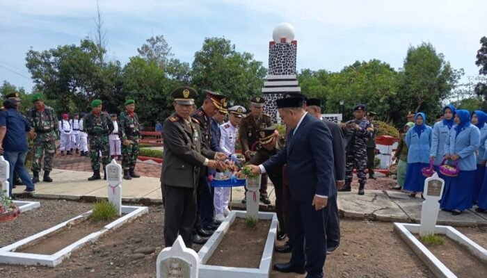 Hormati Jasa Pahlawan Sambut HUT ke-80 TNI, Kodim Pemalang Gelar Ziarah Nasional