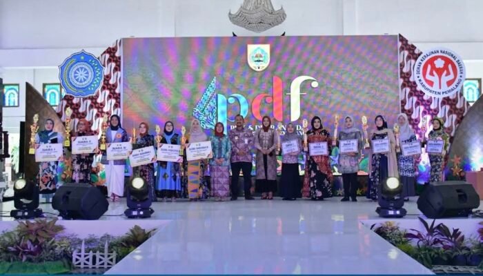 Peringati Hari Batik 2025, Pemalang Pamerkan Keindahan Batik Lokal dan Dorong UMKM