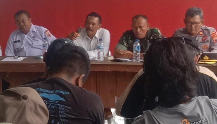 Warga Desa Padek-Pemalang Kuliti Kesalahan Kades Saat Audiensi: Tuntut Transparansi dan Sekdes Mundur dari Jabatannya