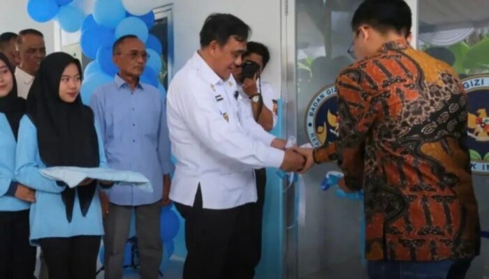 Resmikan Dapur Gizi Di Desa Kandang, Wabup Pemalang Berpesan Masaklah Dengan Tulus untuk Anak Sendiri!