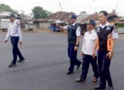 Setelah Puluhan Tahun Dibiarkan Rusak Parah Areal Terminal Bus Sukorejo Akhirnya Diaspal