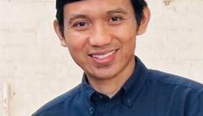 Kebijakan Sarung Batik Pemrov Jateng dan Semangat Tri Sakti Bung Karno