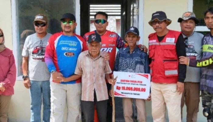 Bupati Pemalang Salurkan Bantuan Sosial di Desa Penggarit