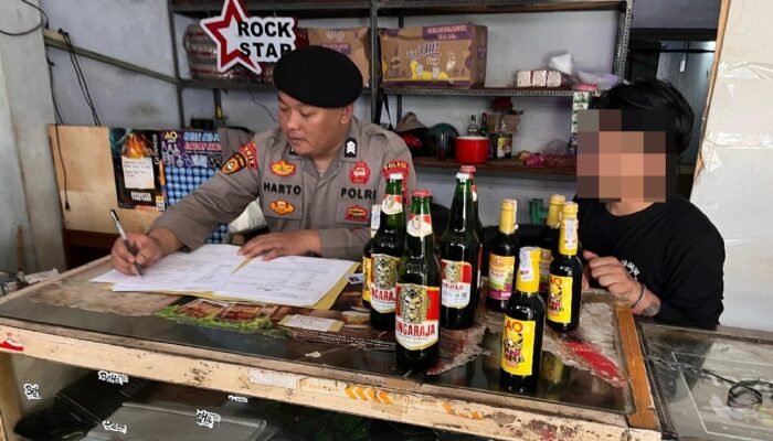 Polisi Kembali Intensifkan Operasi Penyakit Masyarakat, Puluhan Botol Miras Disita