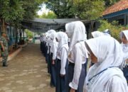 Semangat Merah Putih: Babinsa Taman Tanam Nasionalisme di SMPN 5 Pemalang!