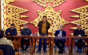 Kritik Santai di Bandungan: Wartawan ‘Intip’ Komunikasi Gubernur Luthfi!