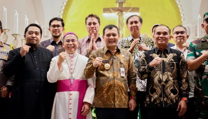 Pesan Damai Ahmad Luthfi di Katedral Semarang: Doakan Keselamatan Negeri