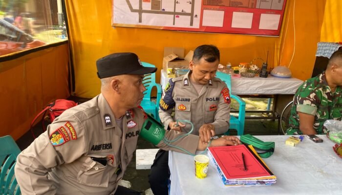 Operasi Lilin Candi 2025 Gelar Layanan Kesehatan Bagi Personil Pengamanan dan Masyarakat