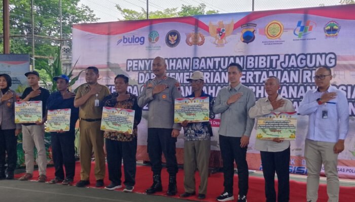 Tujuh Gapoktan Pengelola Perhutanan Sosial Di Kabupaten Kendal Terima Bantuan 22,2 Ton Benih Jagung