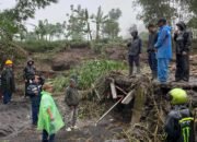 Pipa PDAM Diterjang Banjir, Ribuan Pelanggan di Pulosari Krisis Air