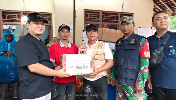Moga Berduka, Klinik Utama Gondo Medika Sehat Kirim Puluhan Paket Logistik Darurat