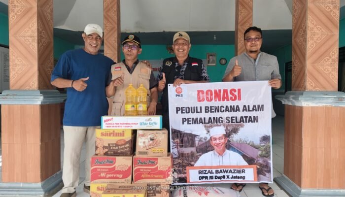 Duka di Desa Bongas, Rizal Bawazier Santuni Keluarga Korban Longsor