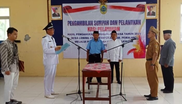 Lantik Kasi Pelayanan Baru, Kades Loning Katakan Perkuat Pelayanan Publik