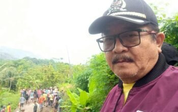 Ruas Jalan Kabupaten di Desa Jipang Brebes Amblas Satu Pedukuhan Terisolir