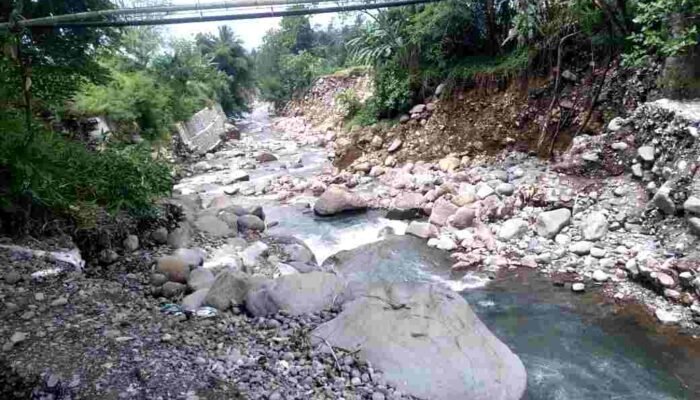 Audensi Warga Dengan Kades Kalierang Pertanyakan Bendung Karang Jati Ambrol Tidak Ada Perbaikan