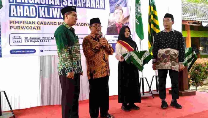 Sinergi Guru dan Persyarikatan, SMP Muhapuja Luncurkan Buku Ibadah Praktis