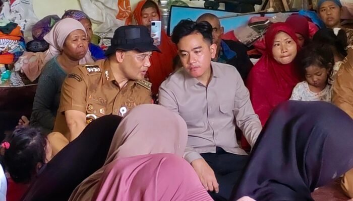 Gibran dan Luthfi Tinjau Bencana Tanah Gerak Tegal
