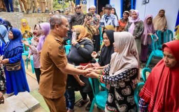 Gubernur Jateng Serahkan 36 Hunian Tahan Gempa bagi Korban Tanah Gerak Banjarnegara