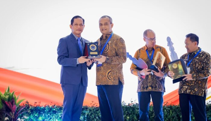 Sabet Penghargaan Nasional, Ahmad Luthfi Targetkan Revolusi Pengelolaan Sampah Jateng