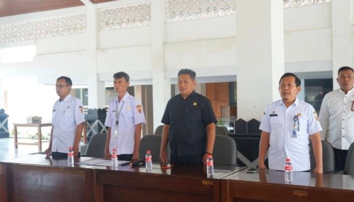 Tanamkan Nilai Demokrasi, Siswa SMPN 1 Ulujami Kunjungi DPRD Pemalang