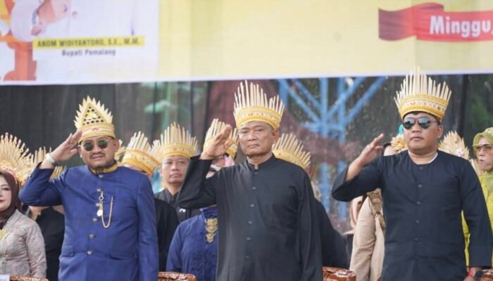 Ketua DPRD Hadiri Kirab Budaya Hari Jadi ke-451 Kabupaten Pemalang