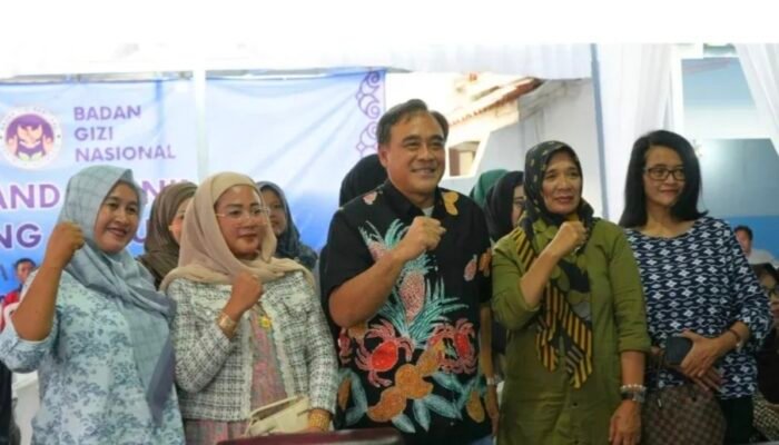 Sasar 2.500 Pelajar, Pemkab Pemalang Resmikan Dapur Makan Bergizi Gratis di Gintung