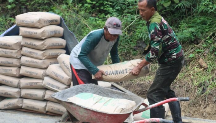 Sinergi Tanpa Batas: Pengabdian di Tengah Dahaga Ramadhan