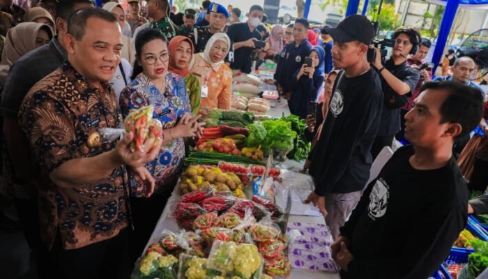 Jateng Gempur Inflasi, Ratusan Pasar Murah Digelar Serentak!