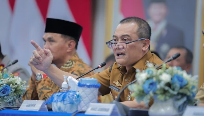 Luthfi Tegaskan Kepala Daerah Dilarang Libur Selama Masa Mudik Lebaran 2026