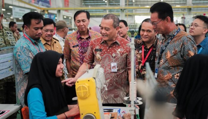 Lakukan Sidak Gubernur Luthfi Tegaskan THR Buruh Wajib Lunas H-7 Lebaran