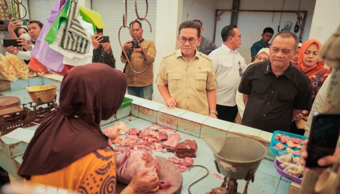 Pantau Pangan Lebaran, Mendag dan Ahmad Luthfi Gerebek Pasar Kudus