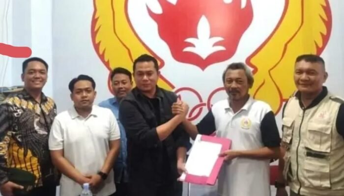 Detik Terakhir! Hengki Wijaya Lengkapi Berkas Calon Ketua KONI Pemalang