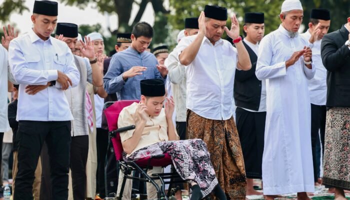 Salat Id di Simpanglima, Ahmad Luthfi Berbaur dengan Warga Gaungkan Persatuan dan Optimisme Jateng
