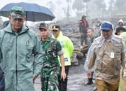Bupati Pemalang Dampingi Pangdam IV/Diponegoro Kompak Bergerak Tinjau Banjir Bandang di Penakir