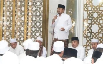 Ikhtiar Batin, Bupati Pemalang dan Ribuan Warga Gelar Doa Bersama