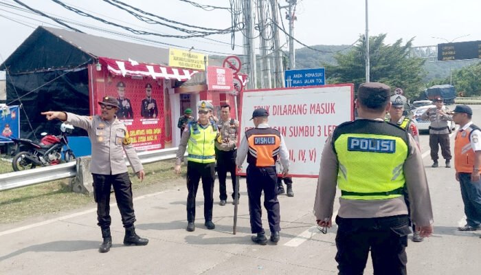 Operasi Ketupat Candi 2026: Kapolres Kendal Pantau Pospam dan Posyan Idul Fitri 1447 Hijriyah