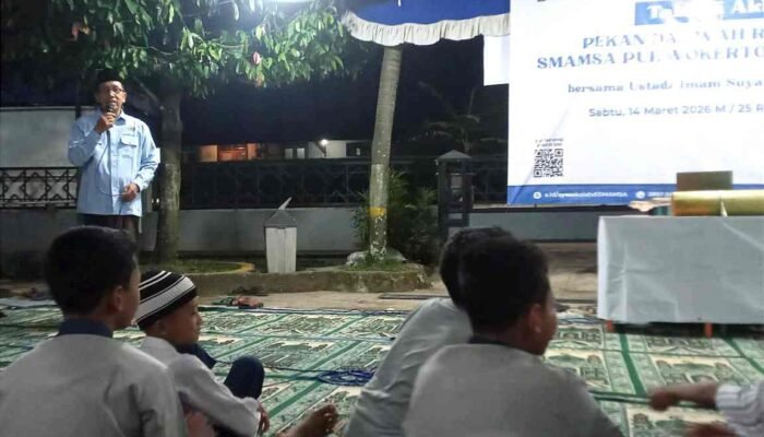 Semarak Ramadan, 38 Siswa SMA Muhammadiyah 1 Purwokerto Tebar Dakwah dan Kepedulian Sosial di PCM Karanglewas, Banyumas