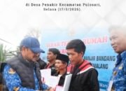 Gercep! Bupati Pemalang Serahkan 5 Unit Rumah bagi Korban Banjir Bandang