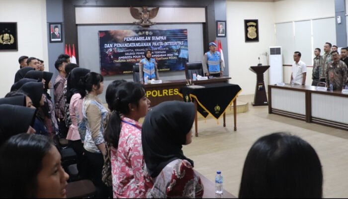 Peserta Seleksi Anggota Polri 2026 Ikuti Pengambilan Sumpah dan Penandatanganan Pakta Integritas