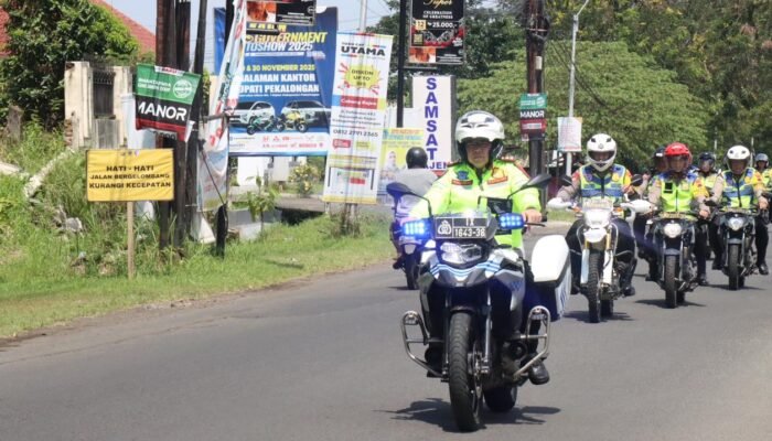 Gaya Kapolres Pekalongan Patroli Motor, Sisir Objek Wisata Lolong hingga Danau Al Kautsar