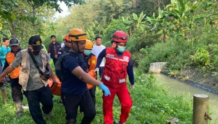 Geger! Warga Temukan Jasad Pria di Bendungan Lanjiladang Pemalang
