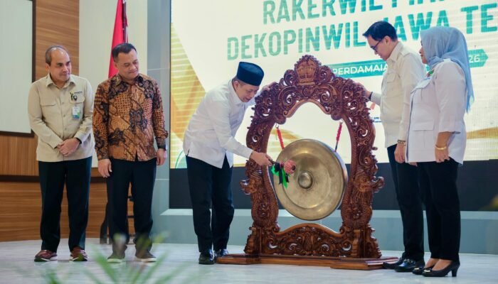 Jateng Juara! Menteri Koperasi Puji Kecepatan Pembentukan Badan Hukum Desa