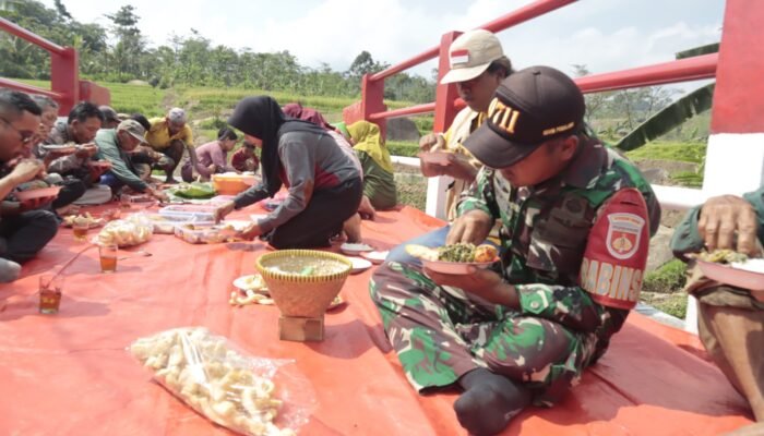 Jembatan Garuda Rampung, Warga Mendelem Gelar Syukuran Sederhana
