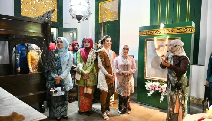 Dampingi Selvi Gibran di Puncak Acara Hari Kartini, Nawal Yasin: Perempuan Harus Berdikari!