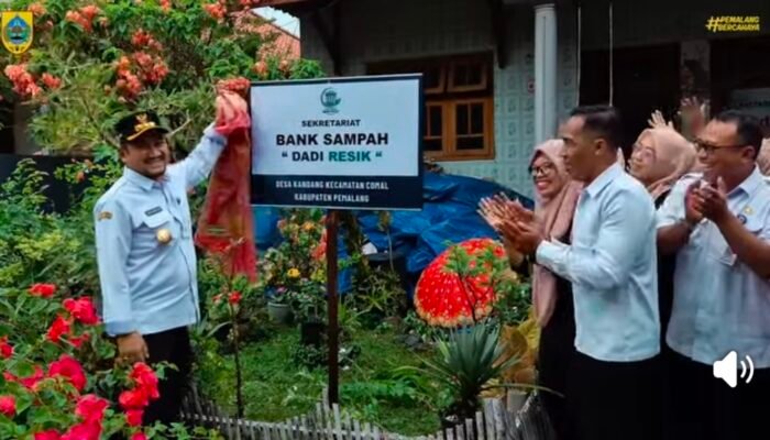 Peringati Hari Bumi, Bupati Pemalang Resmikan Bank Sampah Dadi Resik di Desa Kandang
