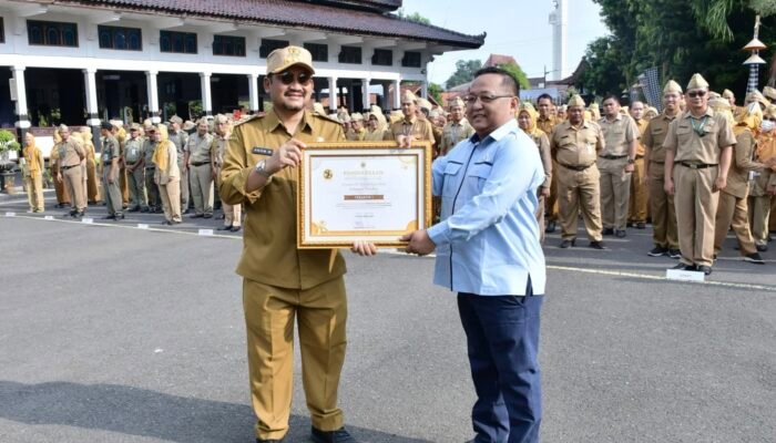 Responsif di Dunia Maya, Perumda Tirta Mulia Raih Penghargaan Medsos Teraktif