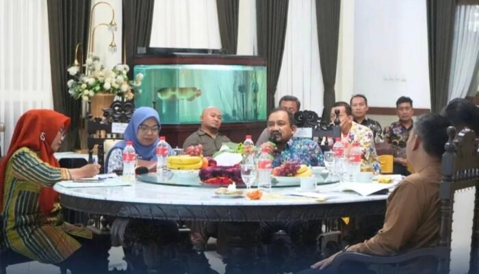 Kejar Target UHC 2026, Bupati Pemalang Kumpulkan Seluruh Kepala OPD