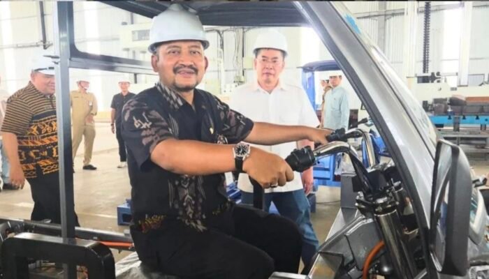 Hemat Anggaran 50%, Bupati Pemalang Siapkan Transisi ke Kendaraan Dinas Listrik