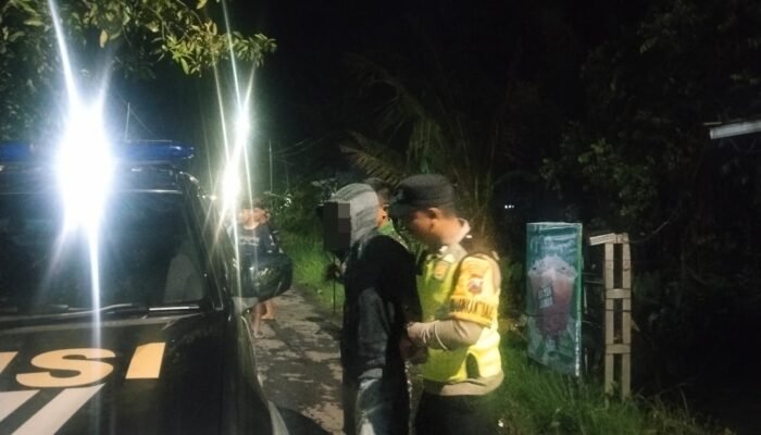 Kesigapan Polisi dan TNI Redam Aksi ODGJ Mengamuk di Siwalan